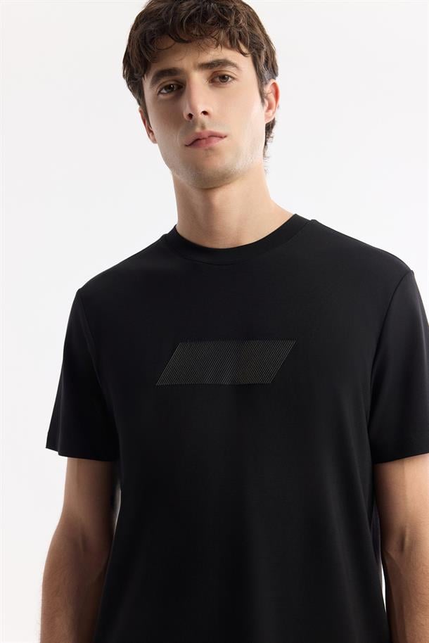 Siyah Bisiklet Yaka Hareketli Hologram Baskılı Shoft Touch T-Shirt
