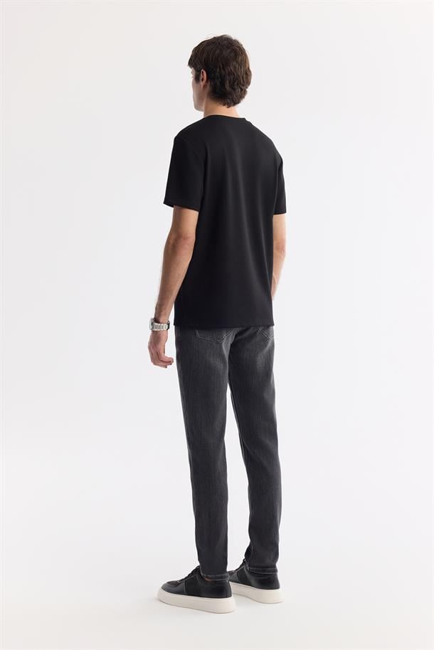 Siyah Bisiklet Yaka Hologram Baskılı İnterlok T-Shirt