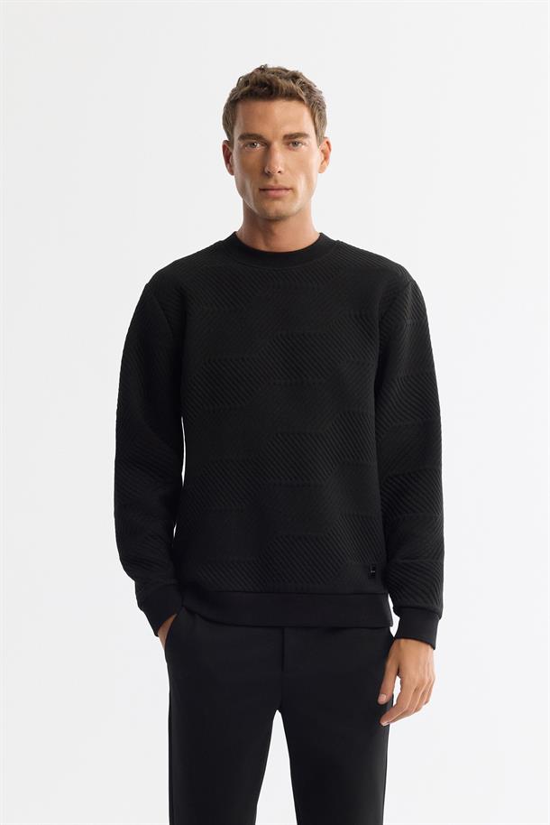 Siyah Bisiklet Yaka Jakarlı Sweatshirt