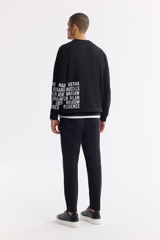 Siyah Bisiklet Yaka Kolda ve Göğüste Slogan Baskılı İnterlok Sweatshirt