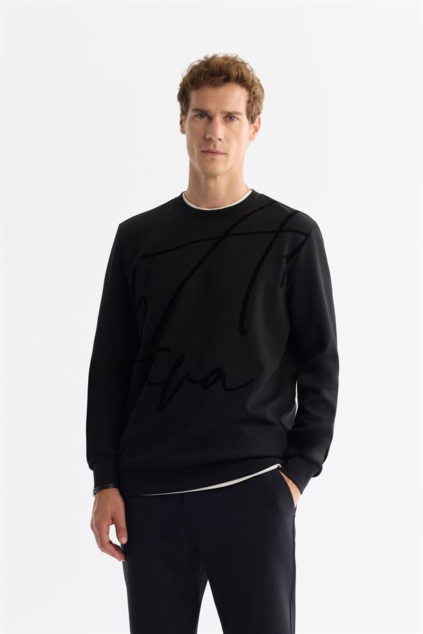 Siyah Bisiklet Yaka Pamuklu Baskılı Sweatshirt