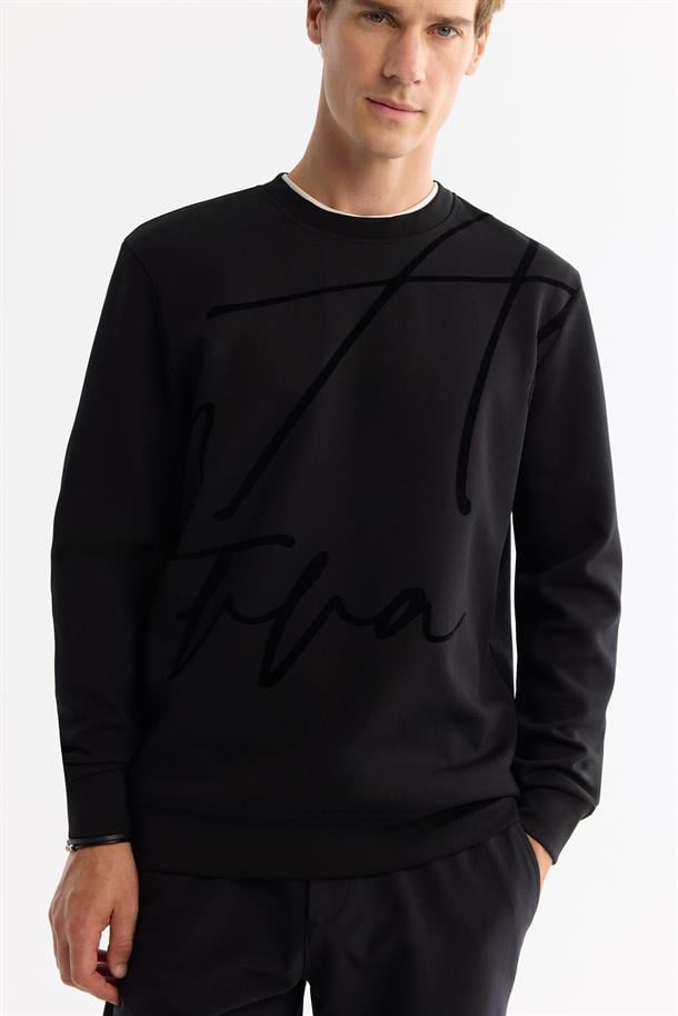 Siyah Bisiklet Yaka Pamuklu Baskılı Sweatshirt