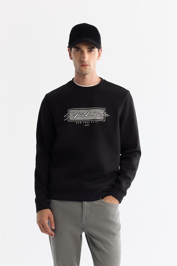Siyah Bisiklet Yaka Pamuklu Baskılı Sweatshirt