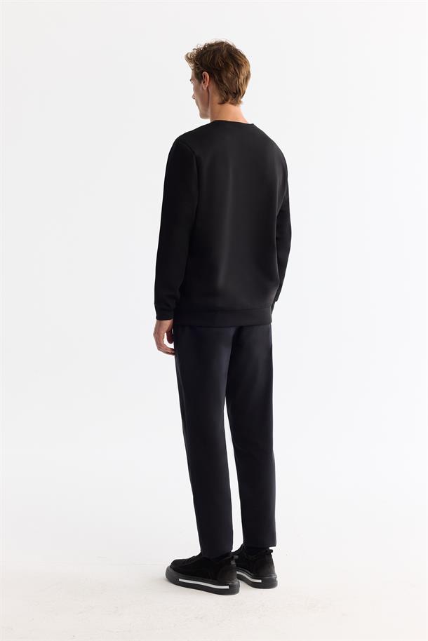 Siyah Bisiklet Yaka Pamuklu Baskılı Sweatshirt