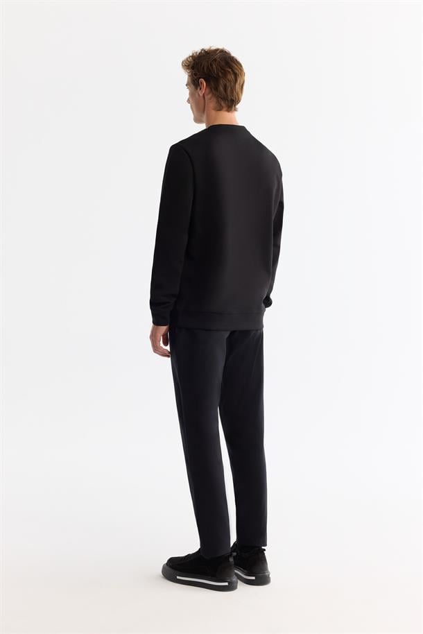 Black Crew Neck Printed Sweatshirt