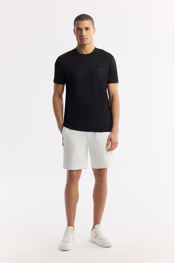 Siyah Bisiklet Yaka Sırt ve Göğsü Logo Baskılı T-Shirt