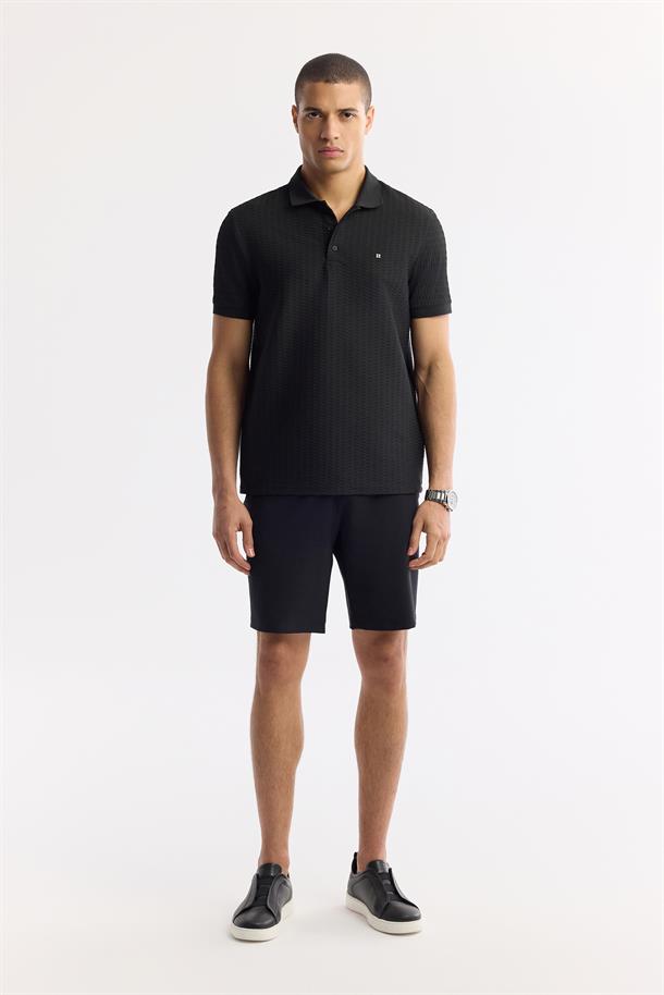 Siyah Düğmeli Polo Yaka Dokulu Jakarlı T-Shirt