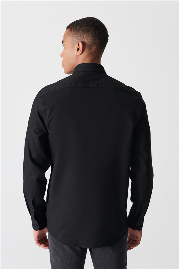 Siyah Düz Alttan Britli Yaka Regular Fit Gömlek