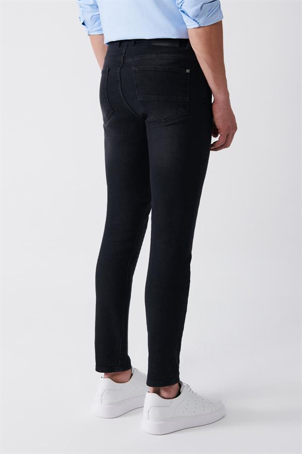 Siyah Düz Yıkamalı Likralı Slim Fit Jean Pantolon