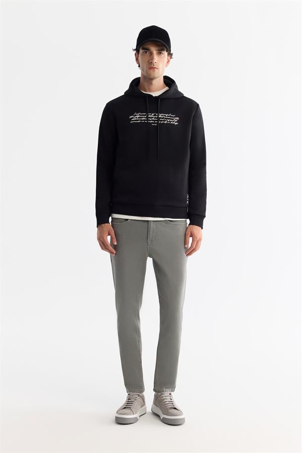 Siyah Kapüşonlu Sweatshirt