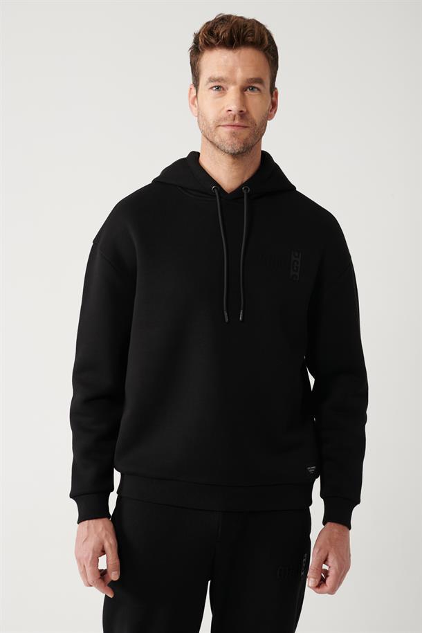Siyah Kapüşonlu Yaka Gofre Baskılı Şardonlu 3 İplik Comfort Fit Rahat Kesim Sweatshirt