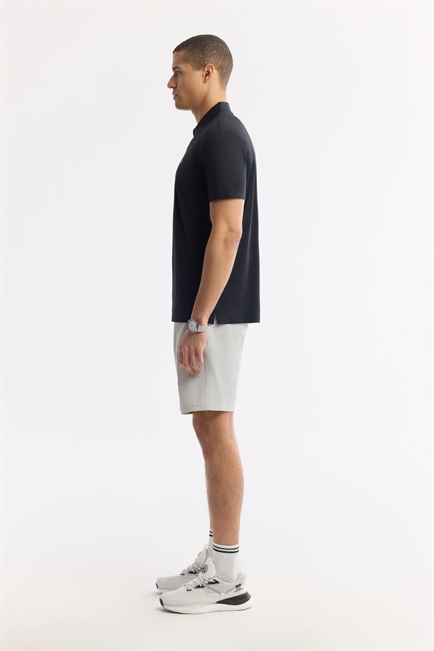 Siyah Kırılmaz Polo Yaka Magnet Düğme Teknik Kumaş T-Shirt