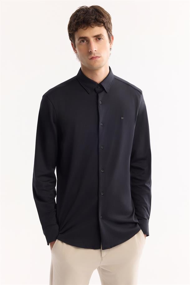 Siyah Klasik Yaka Örme Pike Slim Fit Uzun Kol Gömlek