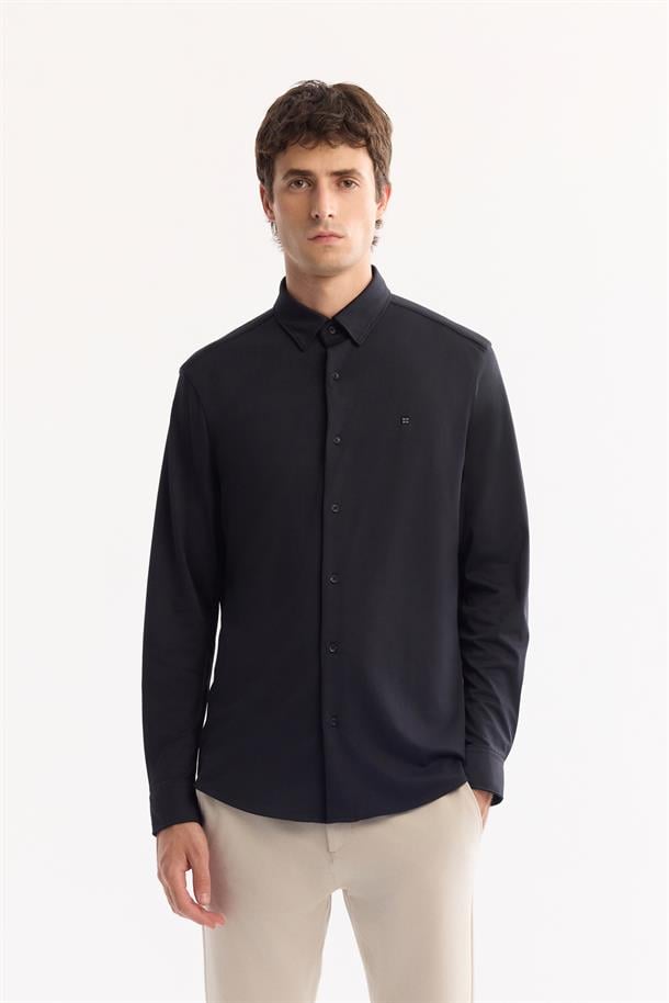 Siyah Klasik Yaka Örme Pike Slim Fit Uzun Kol Gömlek