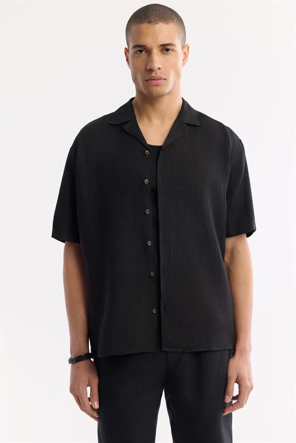 Siyah Küba Yaka %100 Keten Kısa Kol Rahat Kesim Oversize Fit Kısa Kol Gömlek