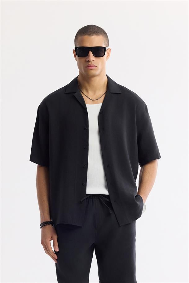 Siyah Küba Yaka Modal Karışımlı Oversize Fit Kısa Kol Gömlek
