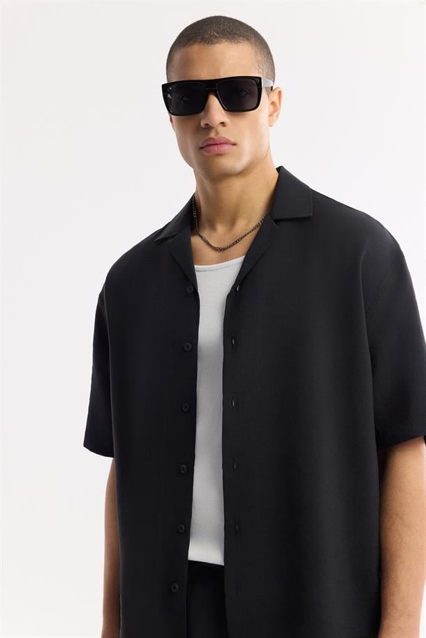 Siyah Küba Yaka Modal Karışımlı Oversize Fit Kısa Kol Gömlek