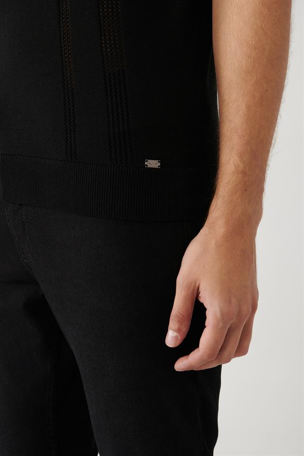 Siyah Polo Yaka Ajur Detaylı Triko T-shirt
