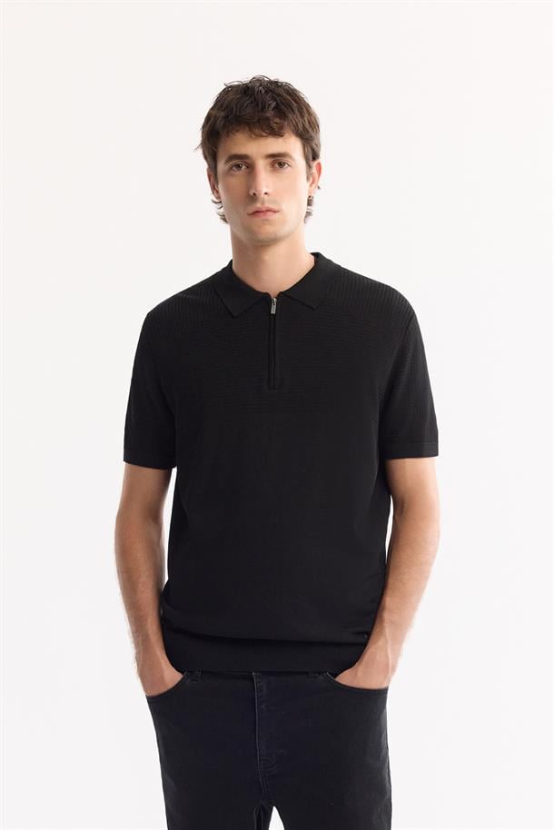 Siyah Polo Yaka Fermuarlı Jakar Detaylı Rayon Triko T-shirt