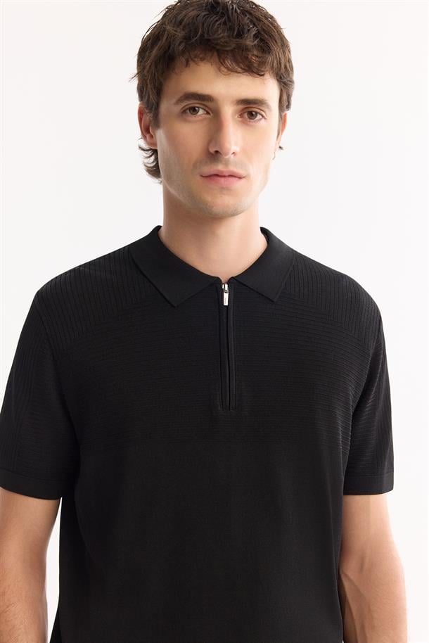 Siyah Polo Yaka Fermuarlı Jakar Detaylı Rayon Triko T-shirt