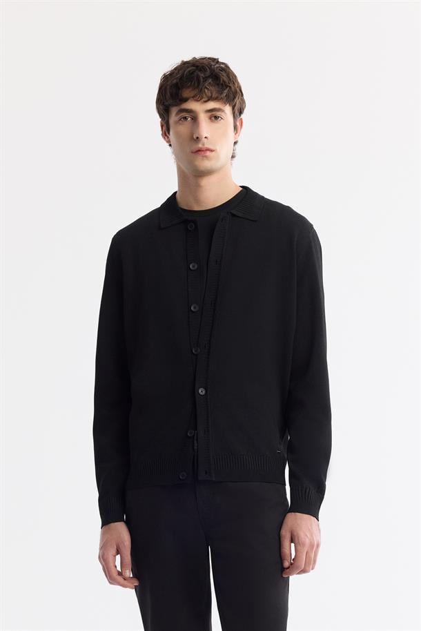 Siyah Polo Yaka Önden Düğmeli Rayon Triko Hırka