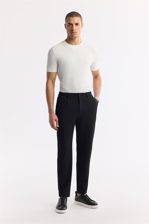 Siyah Yan Cepli Gofre Detaylı Bi Stretch Beli Lastikli Pantolon