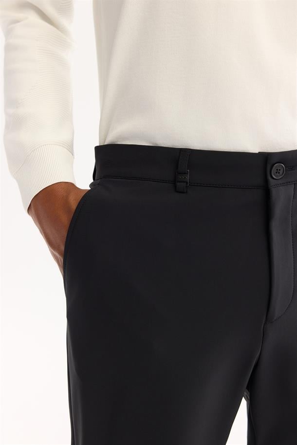 Siyah Yandan Cepli Beli Yarım Lastikli Bı-Stretch Teknik Kumaş Takım Pantolon