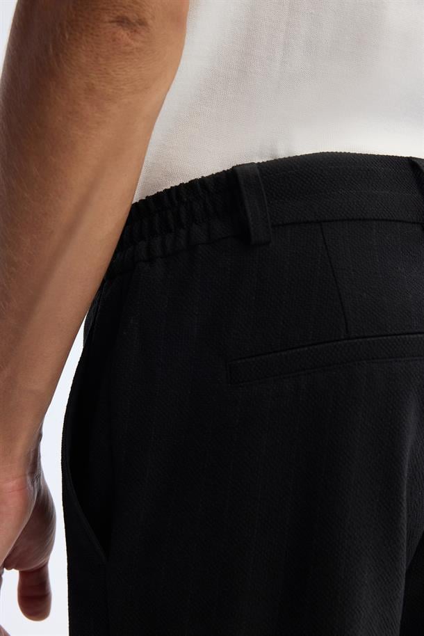 Siyah Yanı Lastikli Gofrelı Çizgili Chino Slim Fit Pantolon