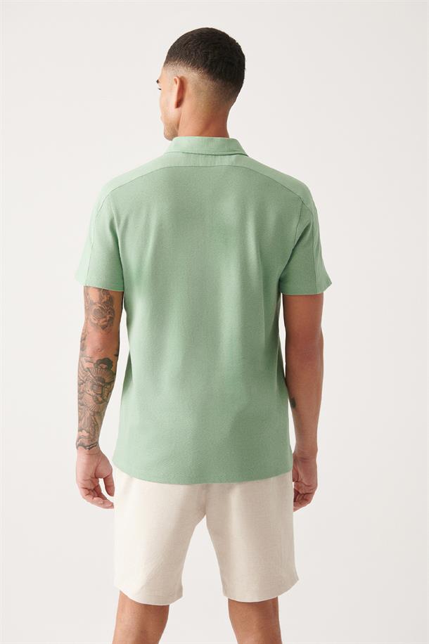 Su Yeşili Klasik Yaka Jakarlı Dokuma Detaylı T-Shirt