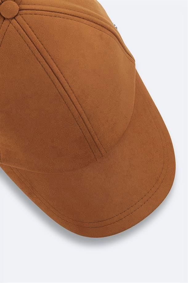 Tan Cap