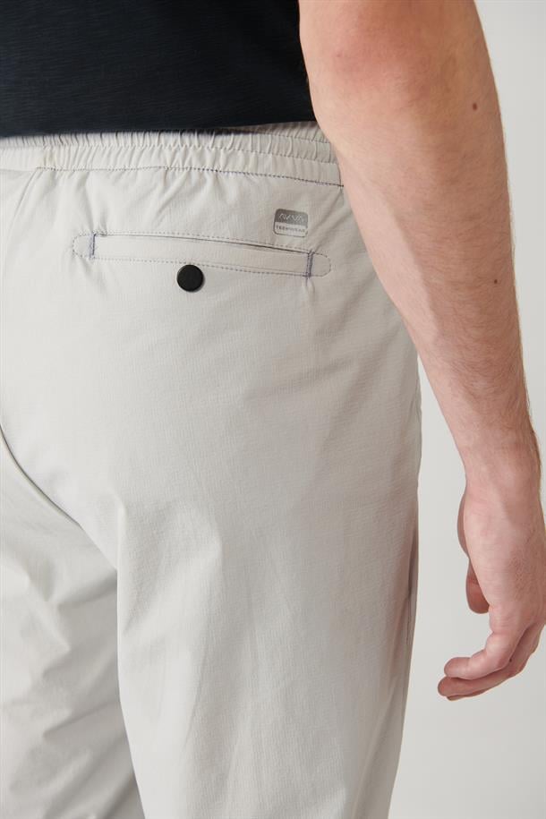 Taş Beli Lastikli Bağcıklı Fermuarlı Cepli Pileli Pantolon