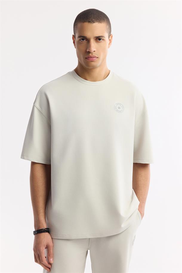 Taş Bisiklet Yaka Oversize Aplike Baskı Detaylı 2'İplik T-Shirt