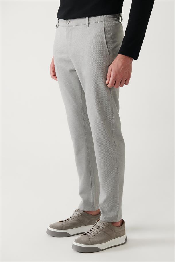 Açık Gri Beli Lastikli Diyagonal Desenli Relaxed Fit Pantolon