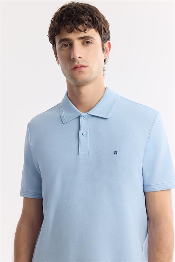Açık Mavi %100 Pamuk Hızlı Kuruyan Kıvrılmayan Polo Yaka T-Shirt