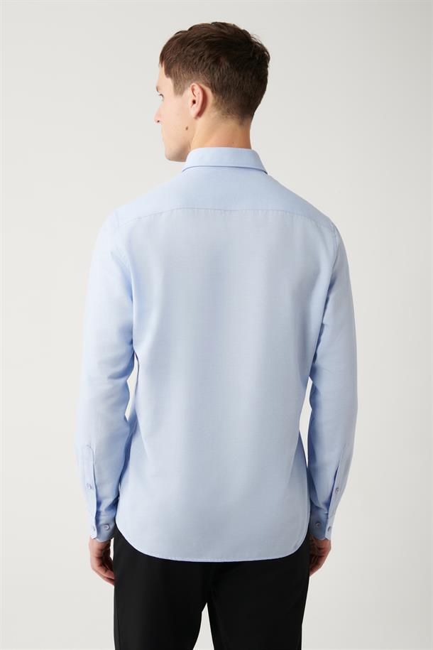 Açık Mavi Düğmeli Yaka Kolay Ütülenebilir Oxford Pamuklu Regular Fit Standart Kesim Gömlek