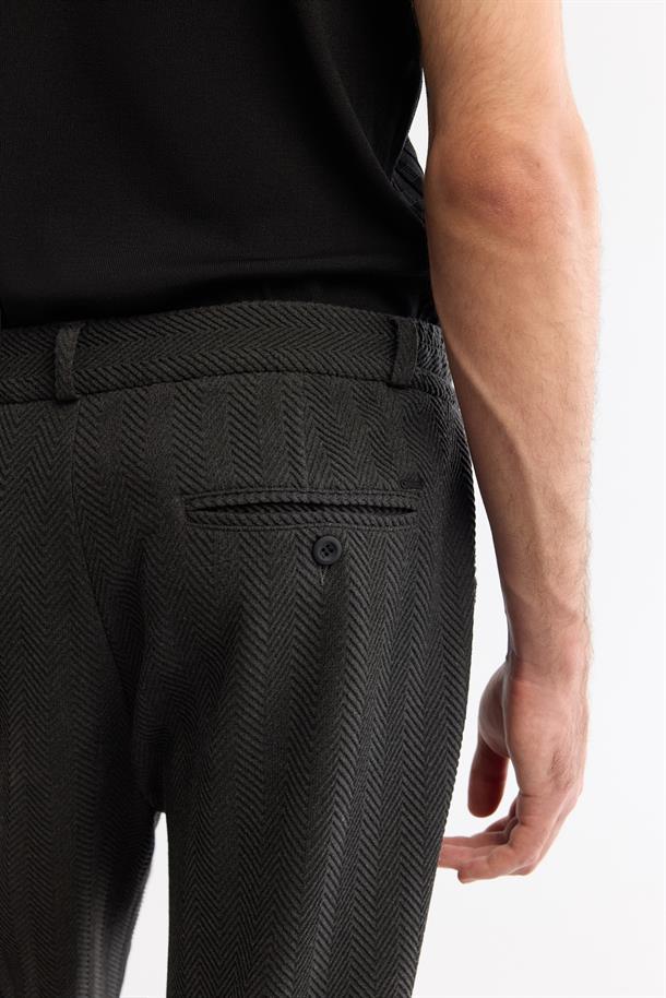 Antrasit Balık Sırtı Dokulu Yanı Lastikli Chino Slim Fit Pantolon