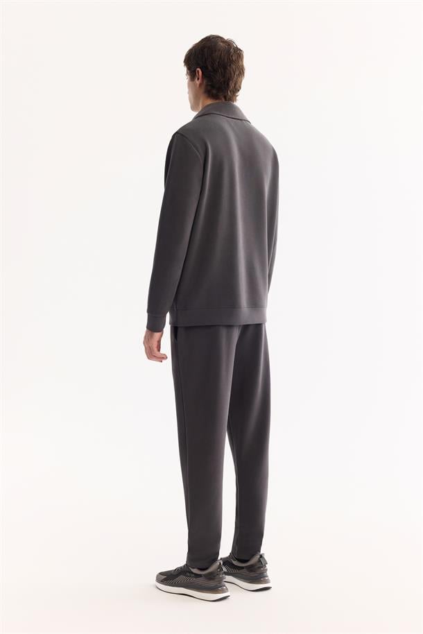 Antrasit Dik Yaka Fermuarlı Göğüs Gofre Baskı Logo Soft Touch Sweatshirt
