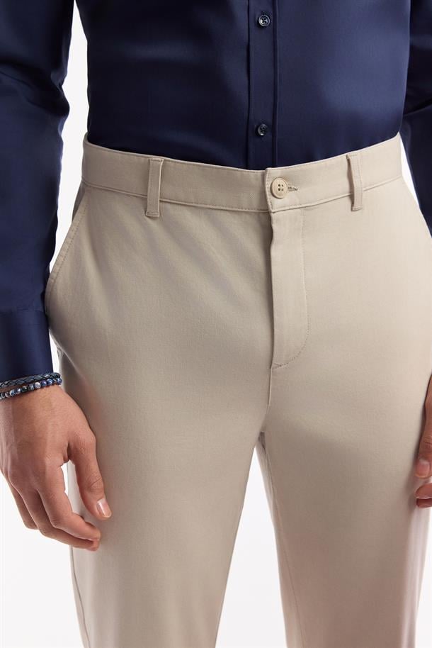 Bej Klasik Bel Armürlü Pamuk Karışımlı Lamus Slim Fit Chino Pantolon