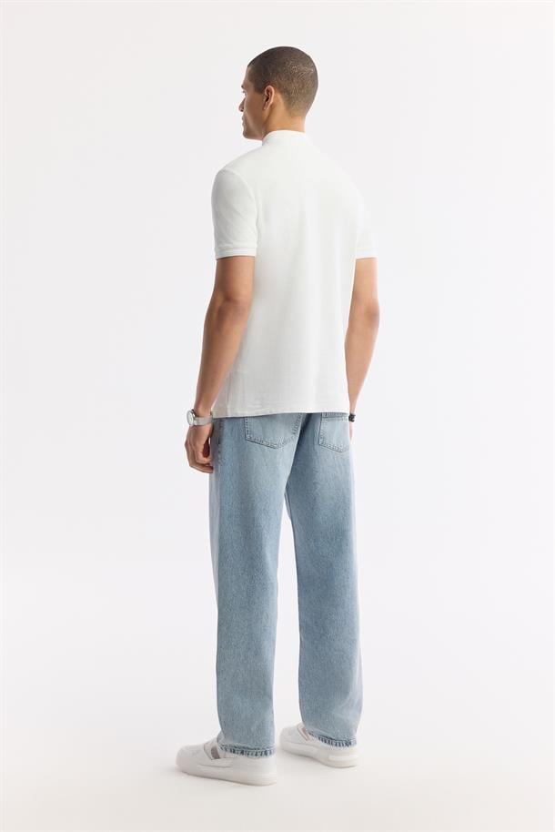 Beyaz %100 Pamuk Hızlı Kuruyan Kıvrılmayan Polo Yaka T-Shirt