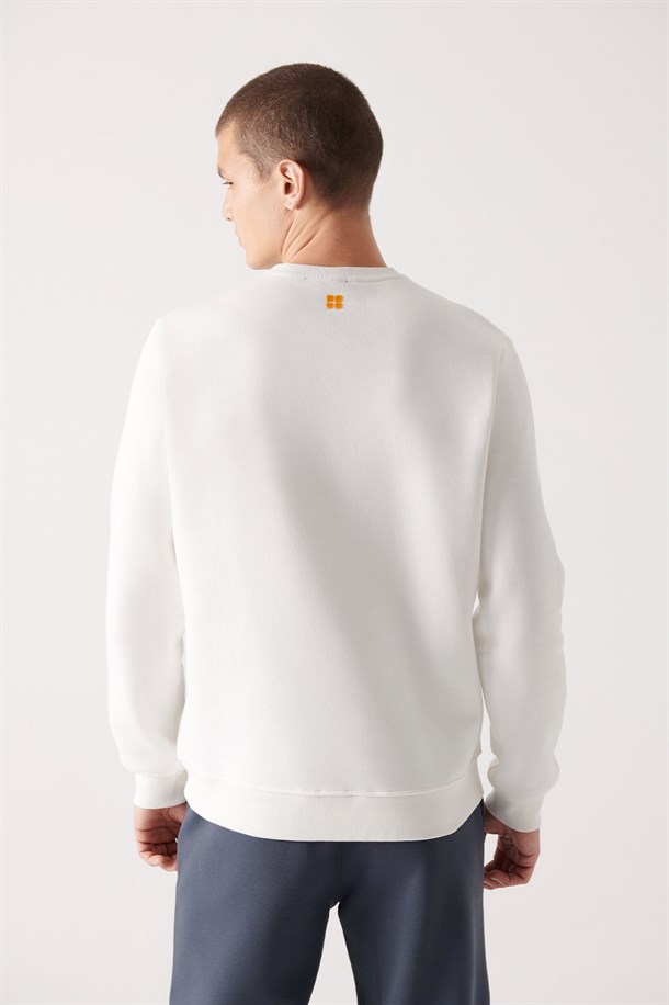 Baskı ve Nakışlı Sweatshirt