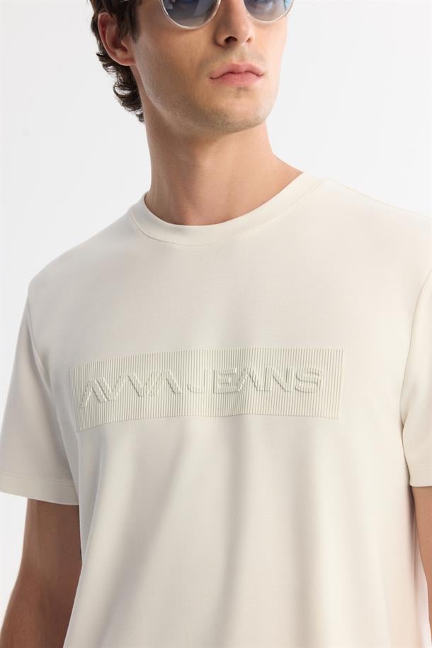Beyaz Bisiklet Yaka Baskı Detaylı T-shirt