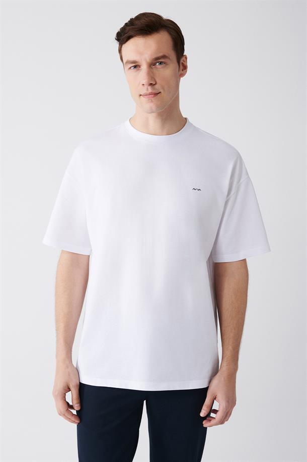 Beyaz Bisiklet Yaka Baskılı Oversize T-Shirt
