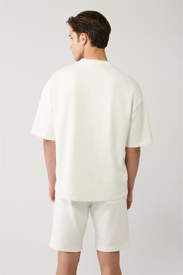 Beyaz Bisiklet Yaka Oversize Baskılı T-shirt, Örme Regular Şort 2 iplik Takım
