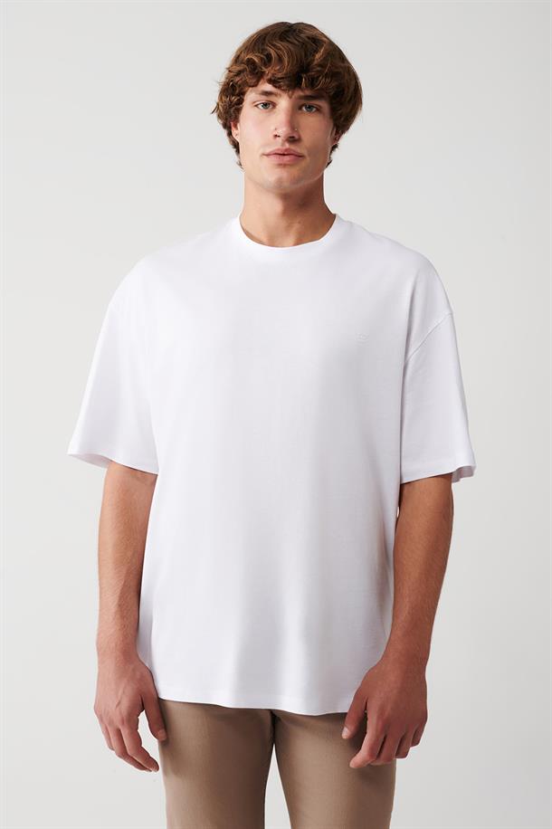 Beyaz Bisiklet Yaka Oversize T-shirt