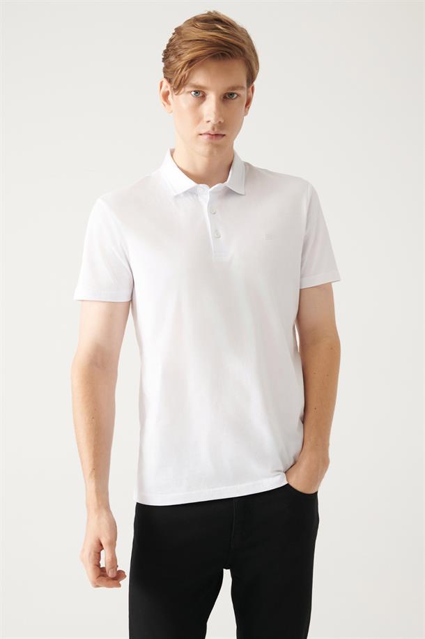 Beyaz Düğmeli  Polo Yaka T-Shirt