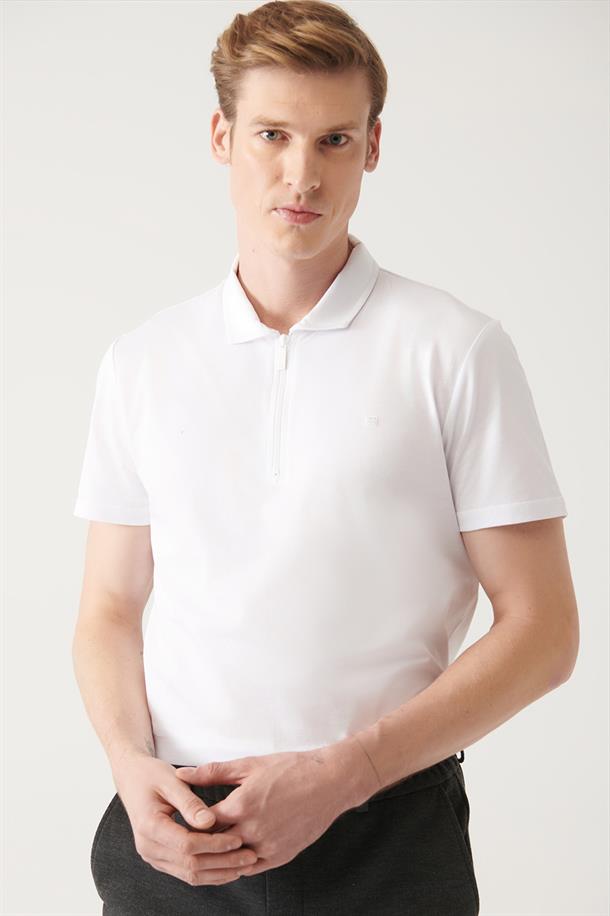 Beyaz Fermuarlı Polo Yaka T-Shirt
