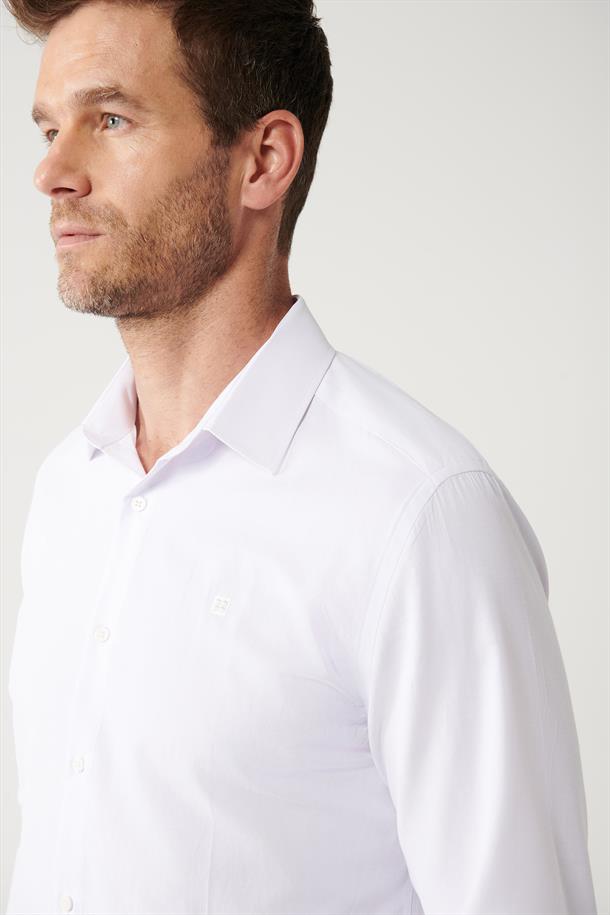Beyaz Gömlek Klasik Yaka Kolay Ütülenebilir Pamuk Karışımlı Düz Slim Fit 