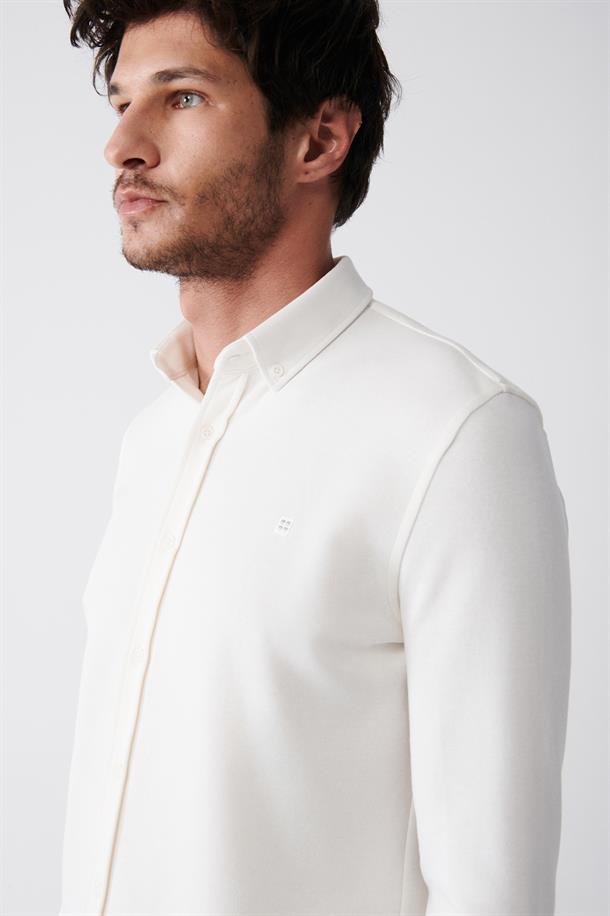 Beyaz Kolay Ütülenebilir Pamuk Karışımlı Regular Fit Gömlek