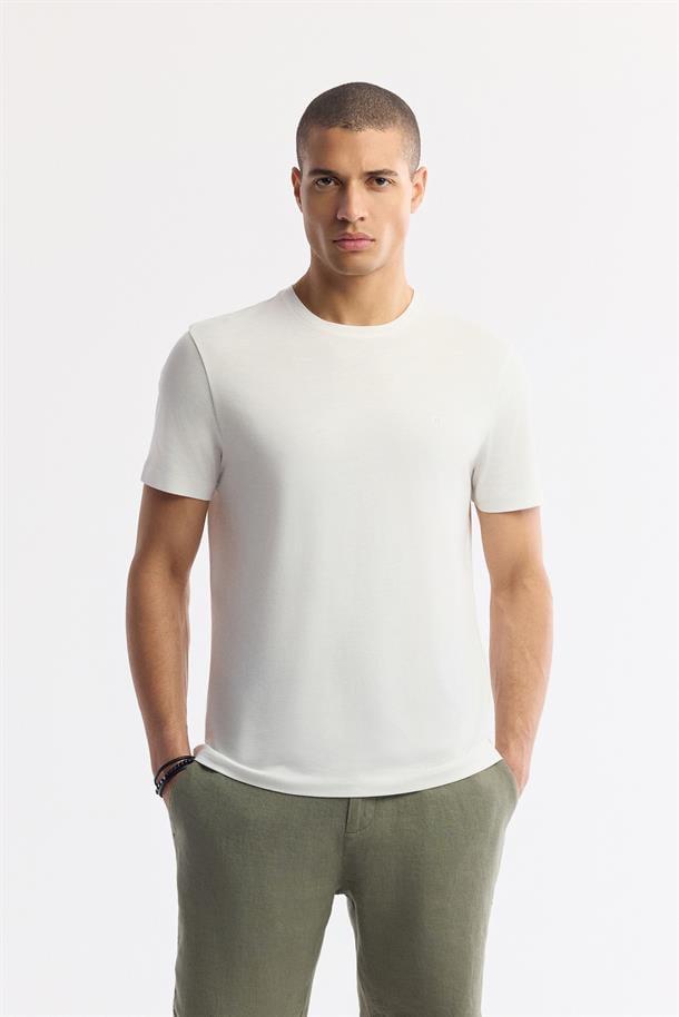 Beyaz Soft Touch Bisiklet Yaka Basic Modal T-Shirt
