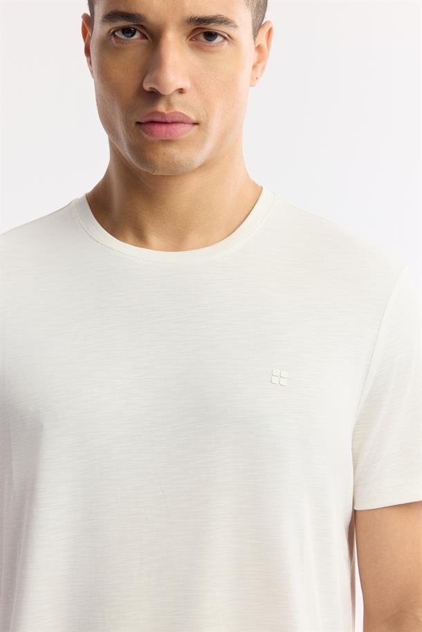 Beyaz Soft Touch Bisiklet Yaka T-Shirt
